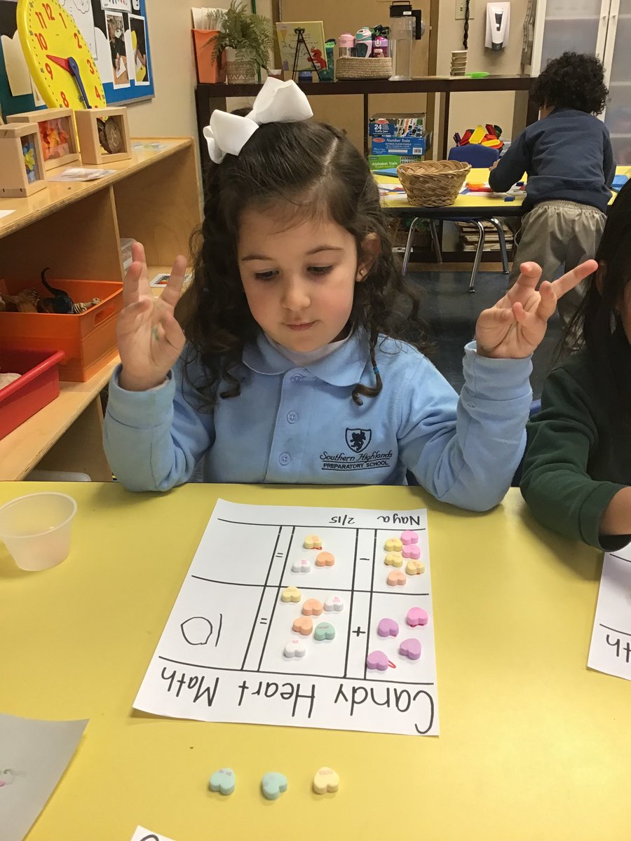 SHPSLasVegas's tweet photo. Ms. Tia’s Intermediate class working on math lessons! https://t.co/6NJzmMecgk