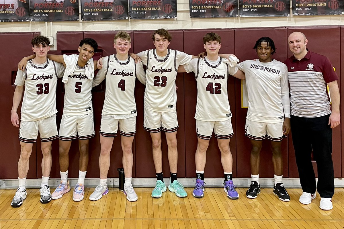 BrettHespell's tweet photo. I cannot accurately express how I feel about this group of seniors in one tweet.

I love these guys is all I need to say.

I am so lucky they’ve allowed me to be their coach for @LockportHoops

Thank you Nick, Quinton, Adam, Carter, Caden, and Trevale

#PorterPride https://t.co/dDbt4MFoIu