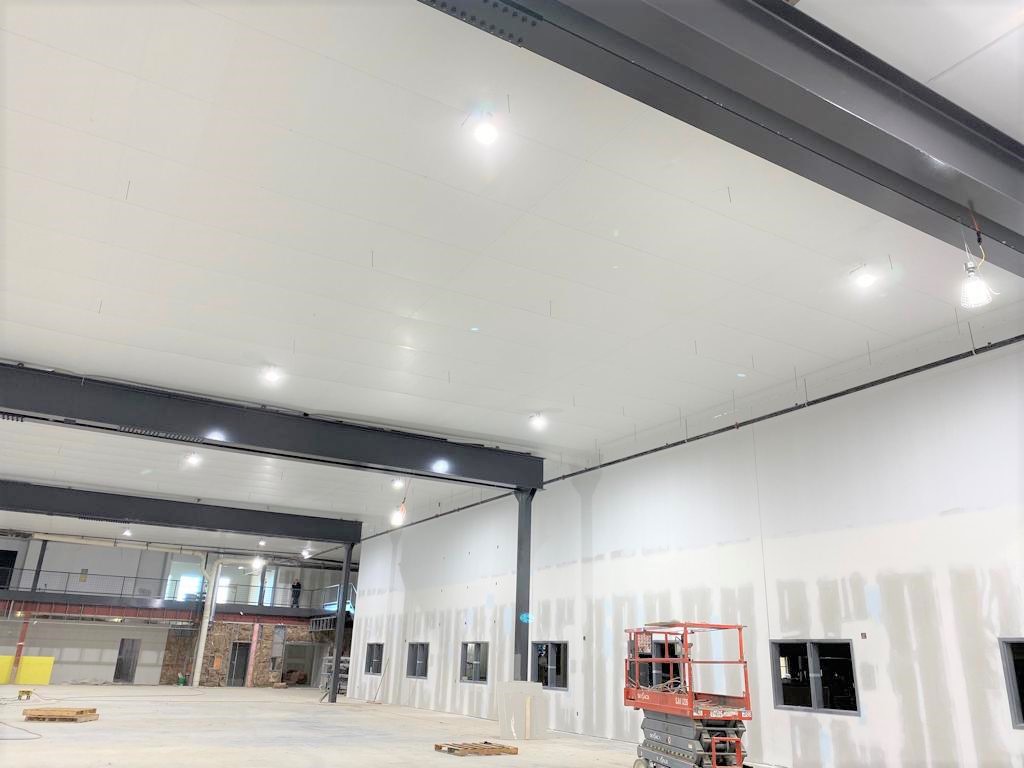 SportsInteriors's tweet photo. PROJECT COMPLETE!
Check out the incredible transformation our LED Lighting & Reflective Liner Systems generated at the new Indoor Ice Arena in Mankato, MN!
Dont forget your shades πππ
Learn more: https://t.co/xsbz98oyWO
#mankato #mn #icehockey #ledlighting #linersystem https://t.co/p6qDpZYfY7
