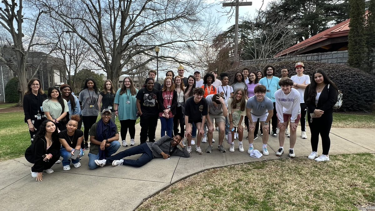 RBHS_WBL's tweet photo. Today we toured USC Upstate and Spartanburg Methodist College. Two really nice campuses with great opportunities for future students! We got our steps in today! #future #collegetours #alltired https://t.co/v1BCscSKd2