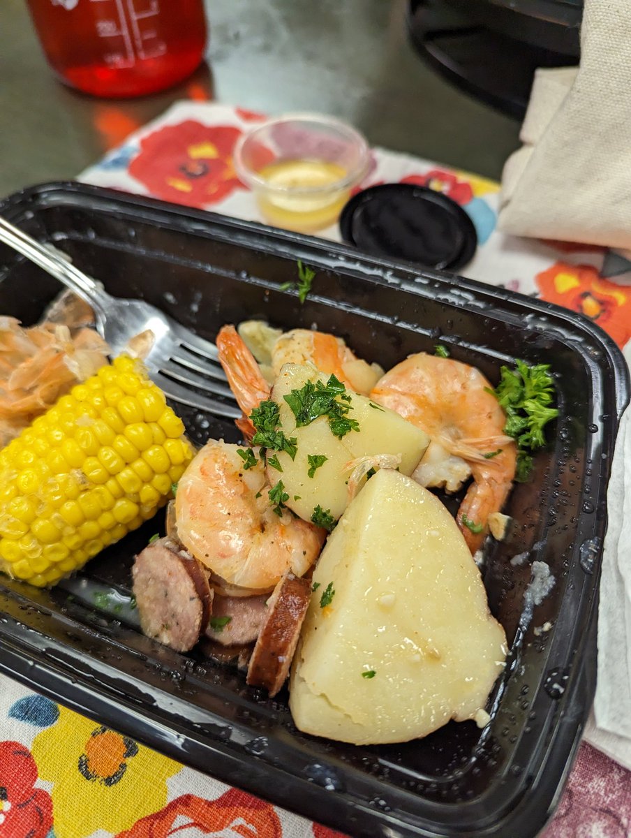 Ms. Logan tweet media