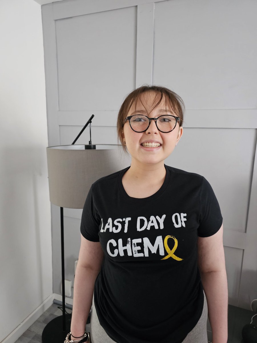 Cancer defeated! ❤️ perfect day for Olivia grace! Last chemo tablet after 867 days! Wee Day out in Edinburgh and her beloved <a href="/ManUtd/">Manchester United</a> beat barca ❤️ please share away fellow reds!  14 year old warrior 💪 <a href="/steviemcfaulds1/">Steven McFaulds</a> <a href="/jonmikesav8/">Sav 🇾🇪🏴󠁧󠁢󠁷󠁬󠁳󠁿</a> <a href="/ManUtdWomen/">Manchester United Women</a> <a href="/MU_Foundation/">Manchester United Foundation</a> 🇾🇪⚽️❤️🤍🖤