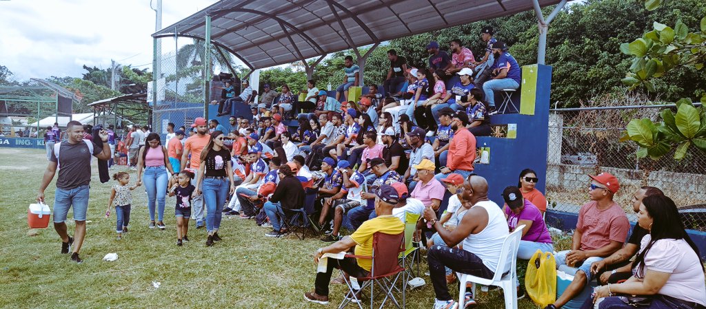 robertosantos08's tweet photo. @republicalatuya en la comunidad de Soto en la Vega los días 2 y 3 de Septiembre tenemos el 2do Clásico de Softball Verano Soto 2023 y los organizadores queremos saber como podríamos conseguir patrocinio de su prestigiosa marca... @matiasgarciard @RogelioGenao @ALOFOKEMUSICORG https://t.co/JuYZlT2XxD
