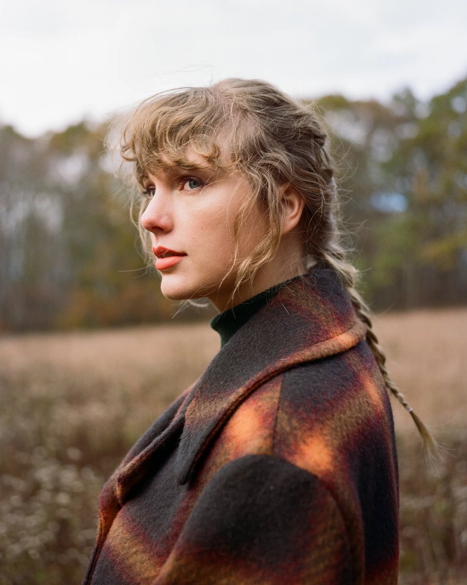 updateswiftbr's tweet photo. MELHORES ÁLBUNS | TAYLOR SWIFT

— #2. “evermore” (3481 votos) [22.75%] https://t.co/kAf3WNhEDv