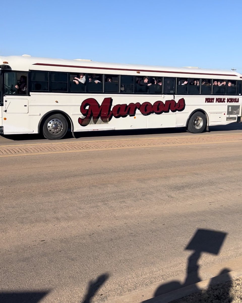 BowmanTina's tweet photo. Team prayer and State Send Off! Wrestle Hard, Treg! Proud of you. #perrymaroons https://t.co/sneZx1x20o