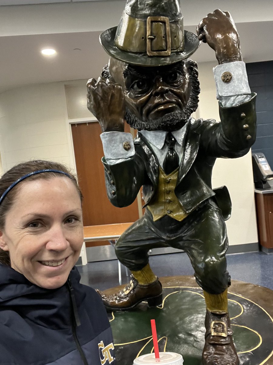 Every time I come here, I am overwhelmed by the hospitality &amp; friendliest staff &amp; fans out there. Especially the visiting team locker room attendant, Miss Barb. Y’all make me want to do better! ⁦<a href="/NotreDame/">University of Notre Dame</a>⁩ ⁦<a href="/FightingIrish/">The Fighting Irish</a>⁩