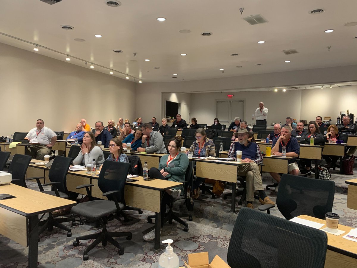 Hello from @Orkin HQ in Atlanta at their annual meeting!

We had an amazing time meeting with all of you today, and of course we couldn't miss giving these guys the inside scoop on Schoox!