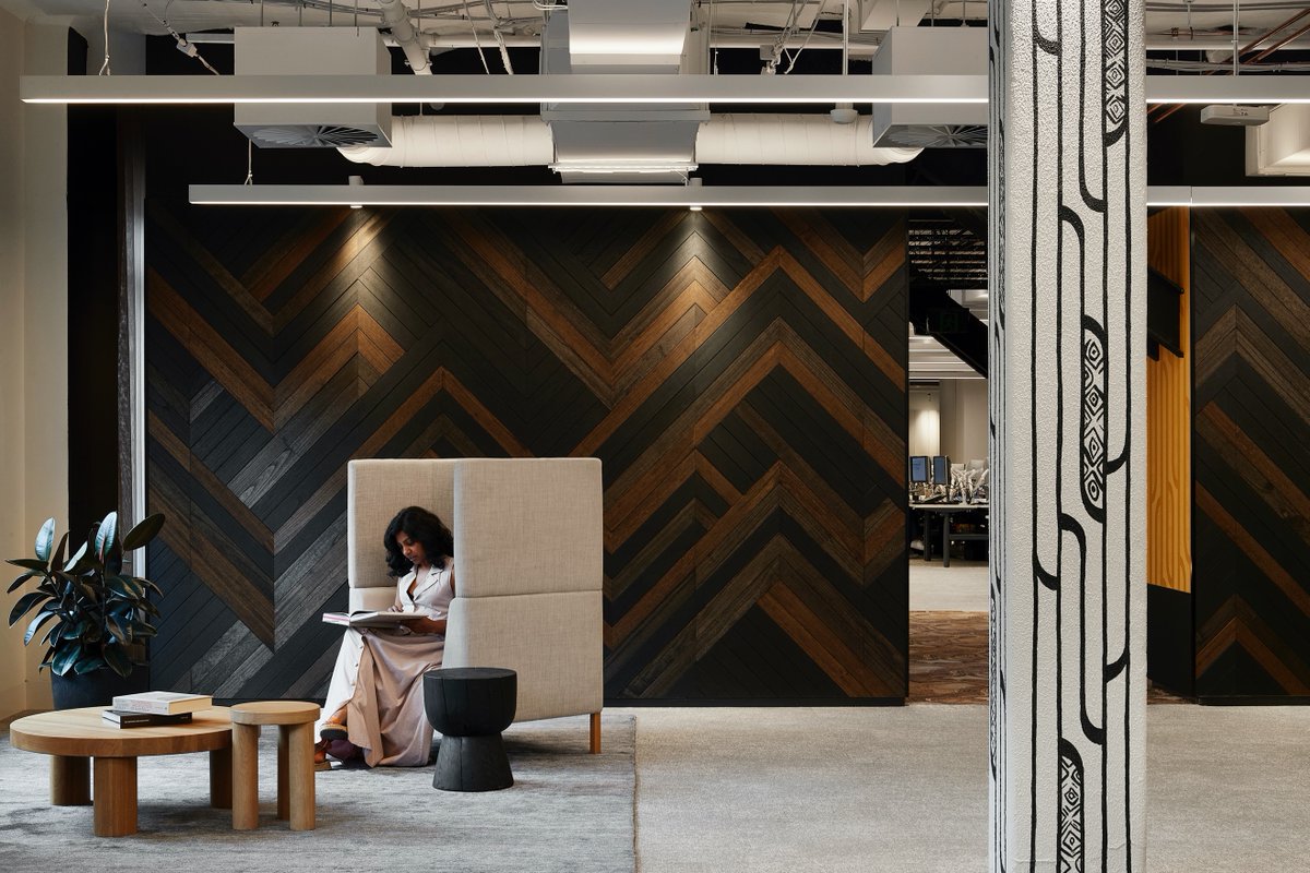 NZAustralia's tweet photo. When Māori design meets Australian First Nations 😍 Award winning 🇳🇿 company Warren &amp; Mahoney's new Melbourne based studio uses a unique &amp; inclusive design approach with traditional indigenous motifs and designs referenced throughout the building #NZdesign📸: Graham Alderton https://t.co/mPqZodl2Zr