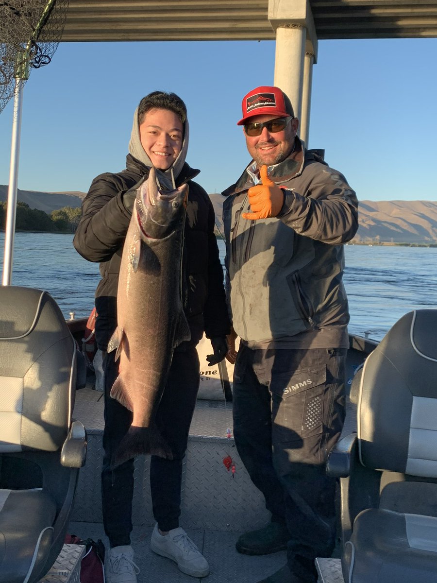 The 2023 salmon forecasts come out at a WDFW public meeting on March 3 in Lacey, and just released Columbia River fall Chinook forecasts add another layer of positive news! Plus, spring Chinook fishing seasons were announced yesterday. theoutdoorline.com/blog/post/2023… <a href="/TheOutdoorLine/">Outdoor Line</a>