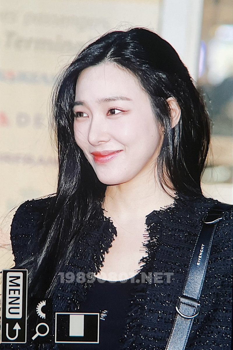 19890801net's tweet photo. 230224 ✈️🍡 #TIFFANYYOUNG #티파니영 #TIFFANY #티파니 https://t.co/O7L0XuvbwT
