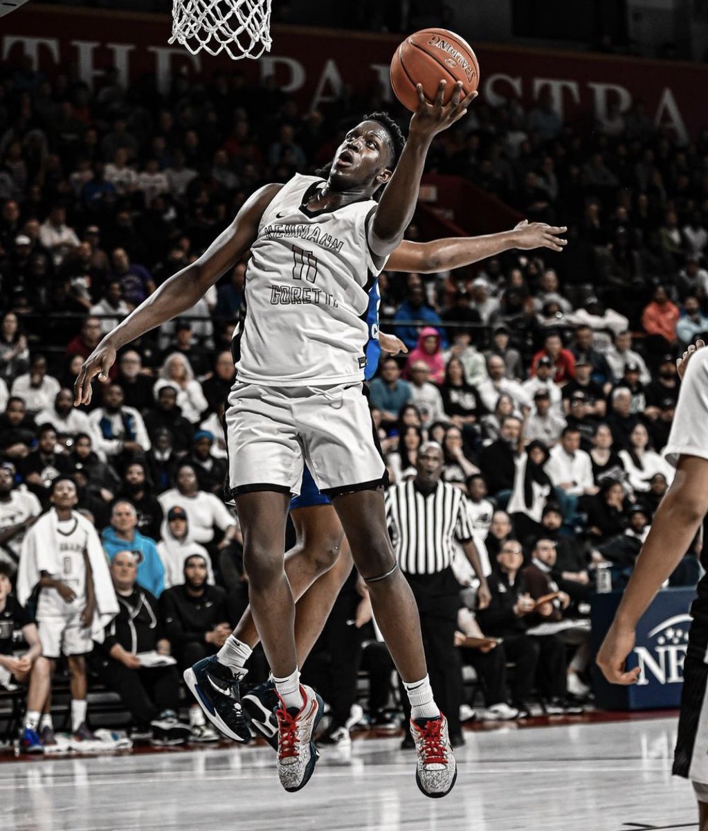 KayserHoops's tweet photo. 2023 F Sultan Adewale told me these schools have all been reaching out a lot:

Utah
BYU
SMU
UNLV
Loyola Marymount
Montana State
Hampton

Adewale had 18PTS, 14REBS and 5BLKS last night in Neumann-Goretti’s (PA) win over West Catholic (PA). A name to watch in the ‘23 class. https://t.co/CgBt3sa6pB