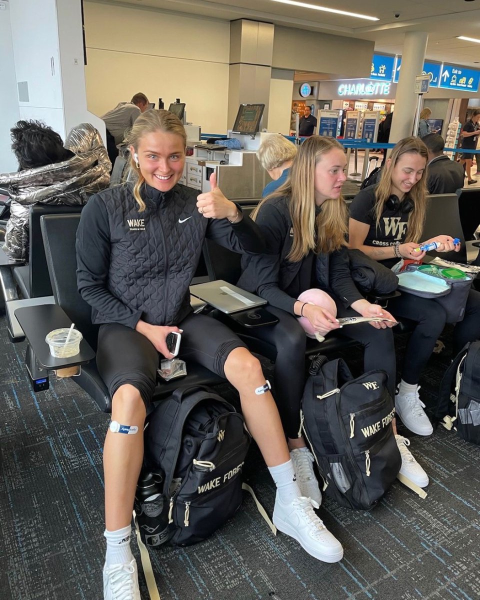 fireflyrecovery's tweet photo. Best of luck to @WakeTrack at #ACC Indoor Track & Field Championships - happening Feb 24-25! We love seeing your travel moments, recovering on the go with #firefly.
#accchampionships #trackandfield #tf #ncaatrackandfield #collegerunning #teamfirefly #recovery #recoveronthego https://t.co/VYsHhzy4MB