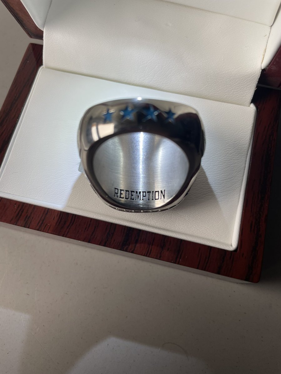 💍💍ITS RING SZN💍💍

A beautiful REDEMPTION ring to memorialize a historic season‼️‼️