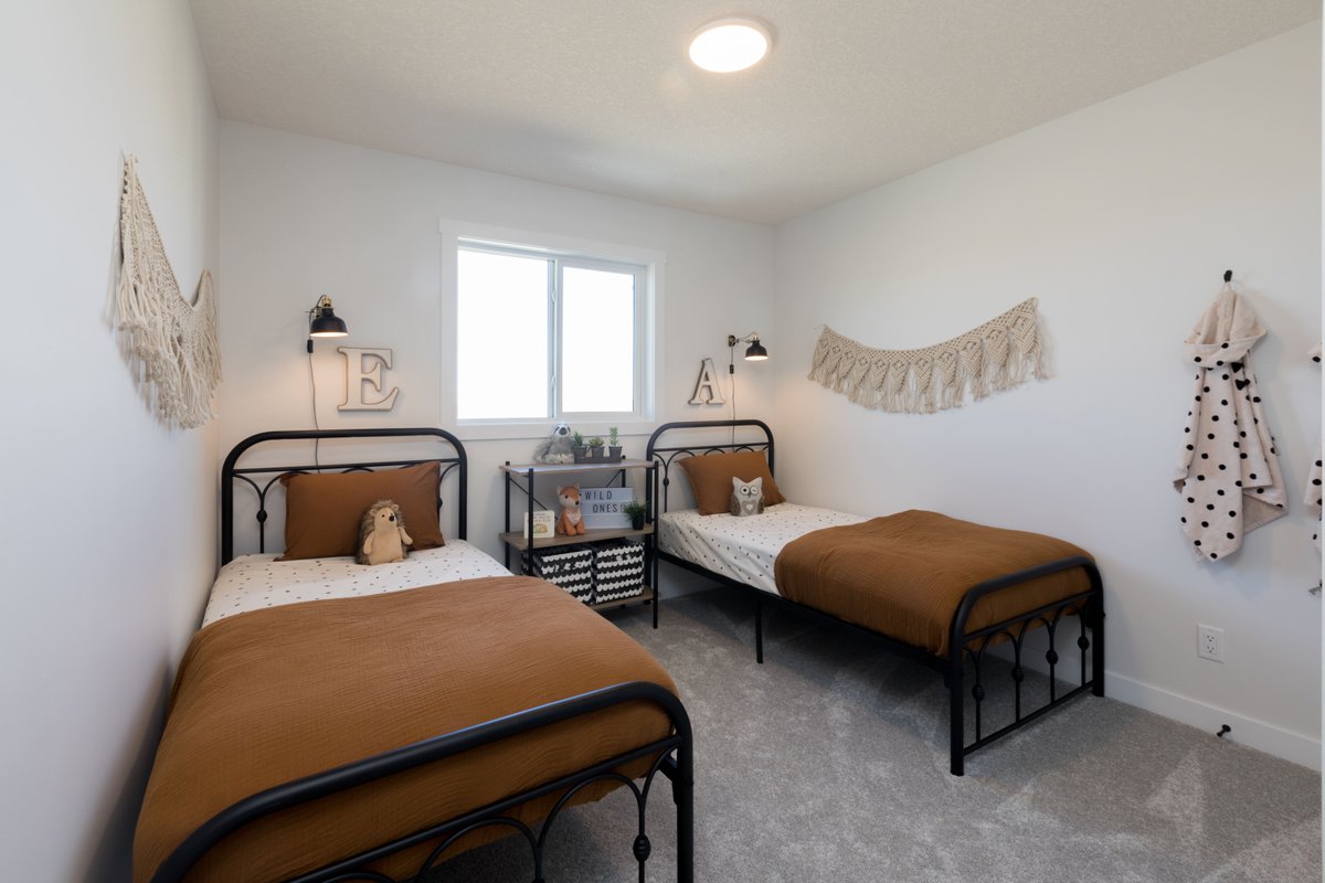 GenstarCanada's tweet photo. The bedrooms of the 'Breese-Z' showhome 

Dayton Homes designed this family-friendly floorplan to fit your needs - whatever they may be! Customize your Walden build with a basement suite for added rental income, or develop the basement for your own use! Visit the link in our bio! https://t.co/LNCC1Hkhl5