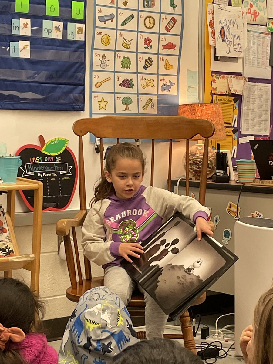 Ms_Murraysclass's tweet image. We loved having this special guest reader! She inspired us to keep reading to get ready for 1st Grade! Thanks for sharing your Super Reader @DiCarlosClass @PotowmackES