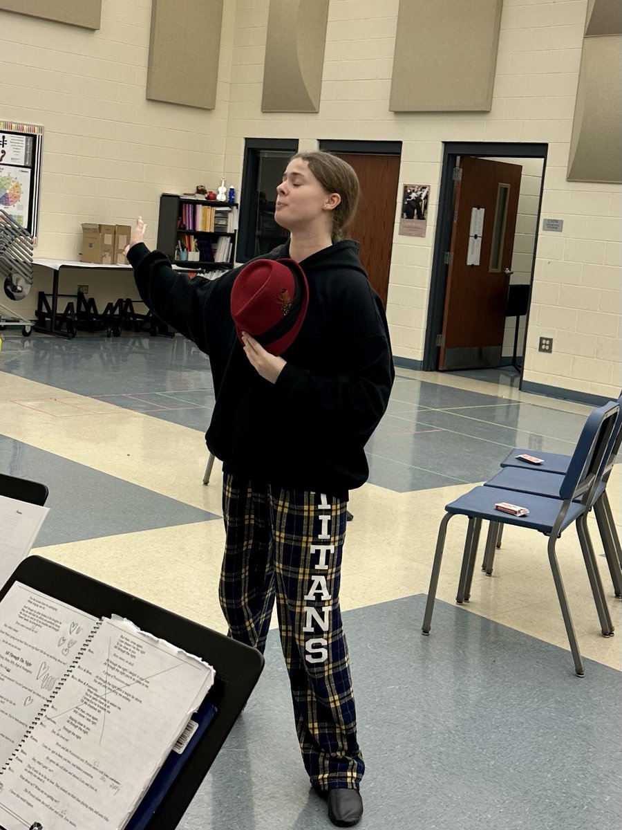 Flyer Fine Arts tweet media