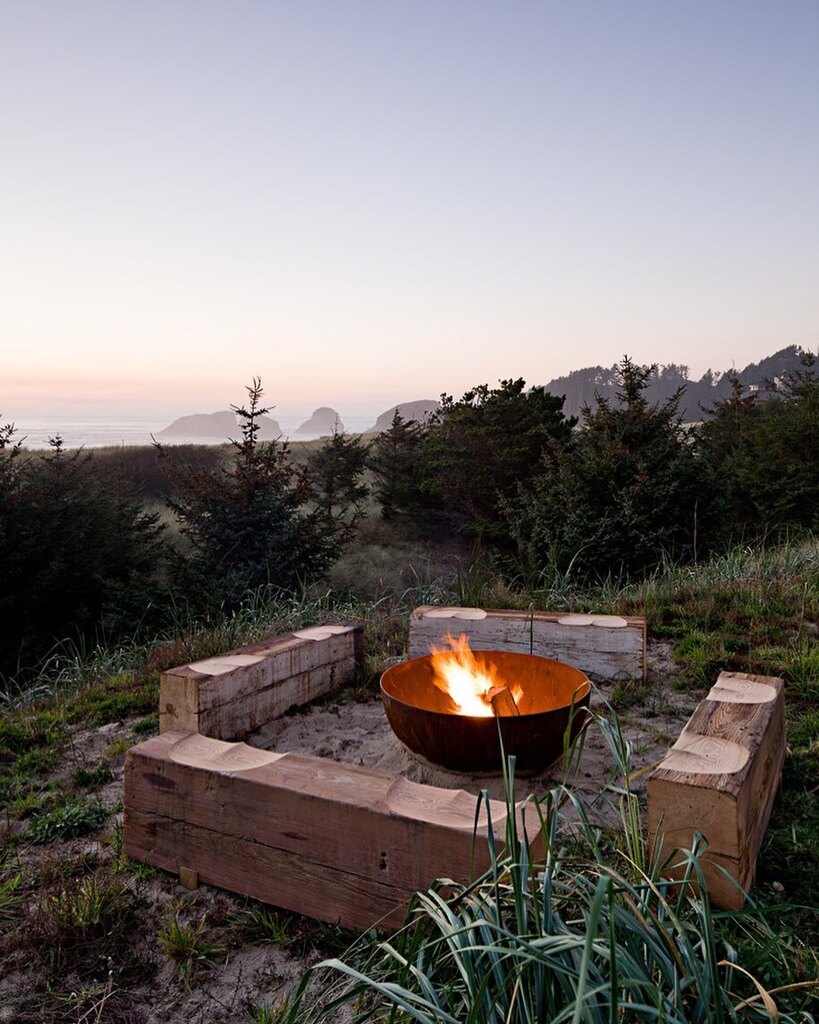 Fire pit goals. Photographed for @jhinteriordesign in Cannon Beach, OR

#firepit #beachvibes #oregoncoast #lbphoto instagr.am/p/CpA6cW3uaOq/
