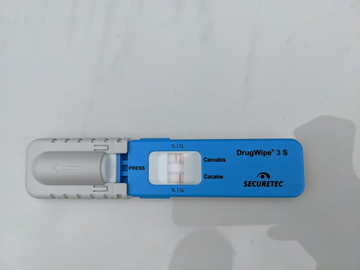 DerbyshireRPU's tweet photo. Driver positive for #Cannabis @DrugWipeUK and a few suspicious packets and wraps on his person 🤔

Turns out vehicle on #ClonedPlates and found to be #Stolen from #Coventry

Some questions to answer...

Simple offences lead to so much more

#NotJustTraffic #RoadCrime #CellTime https://t.co/B7GrRHU0xo