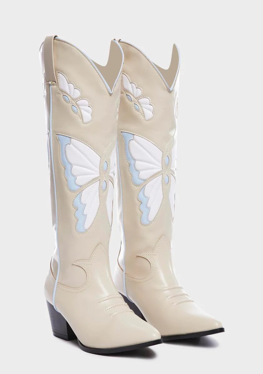 crying cause these are so pretty and I've never wanted a pair of boots so bad. (throne.me/sophstaubin)