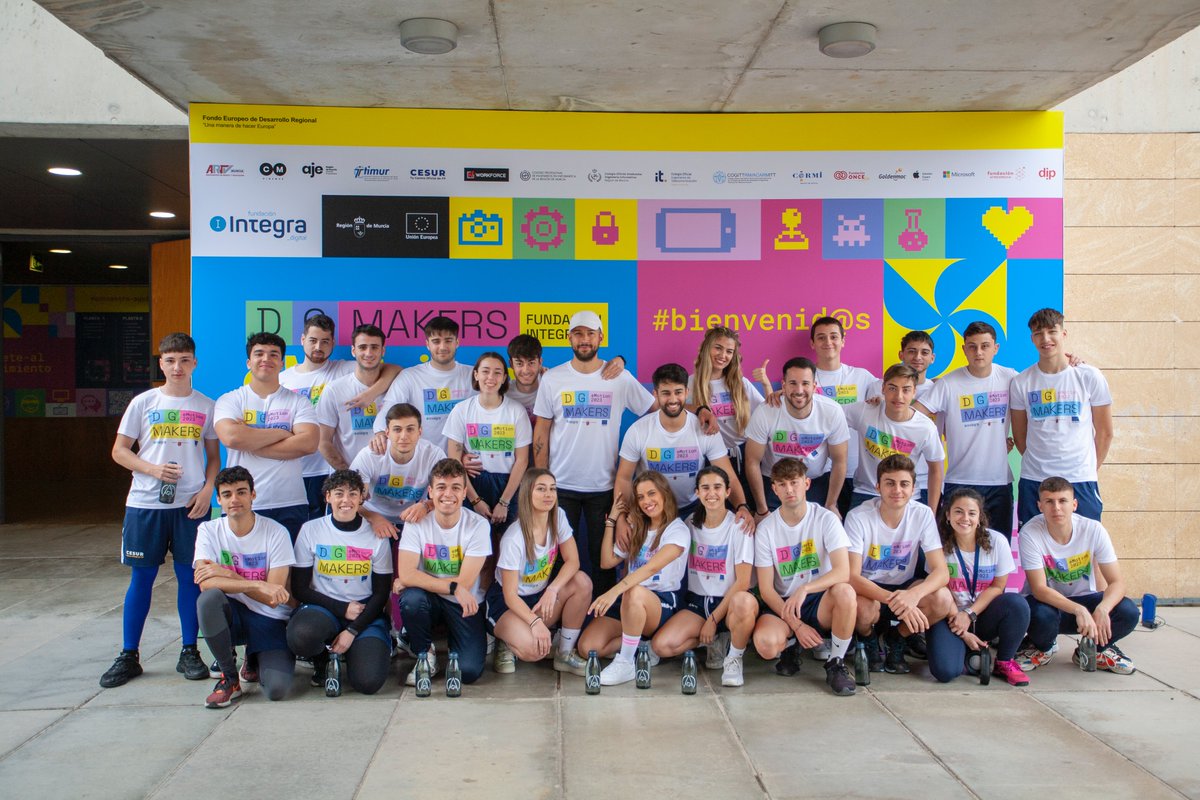 DgMakers's tweet photo. Mil gracias al equipo de Oscar, ha demostrado que la actividad física es imprescindible en la actividad tecnológica. Los hábitos como comer, dormir, hacer deporte... son esenciales. https://t.co/3MfflTj78N