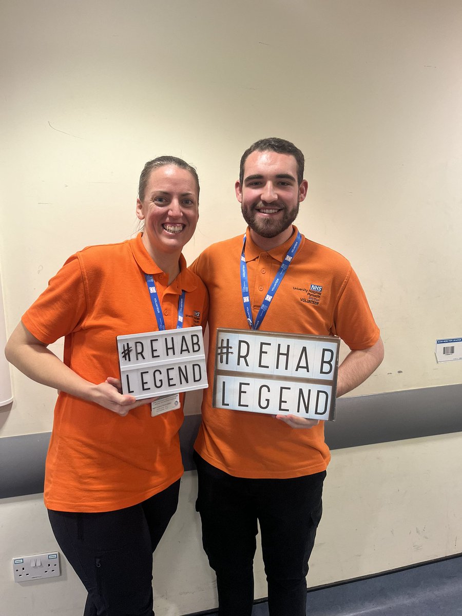 TantamKate's tweet image. Our #Rehablegend Volunteer team are growing fast &amp;amp; making a huge impact supporting patients @UHP_NHS 

They work to support with exercise programs, nutrition and hydration,  communication with loves ones and getting outside 🌻

Over 30 hours of #Rehablegend work just this week!
