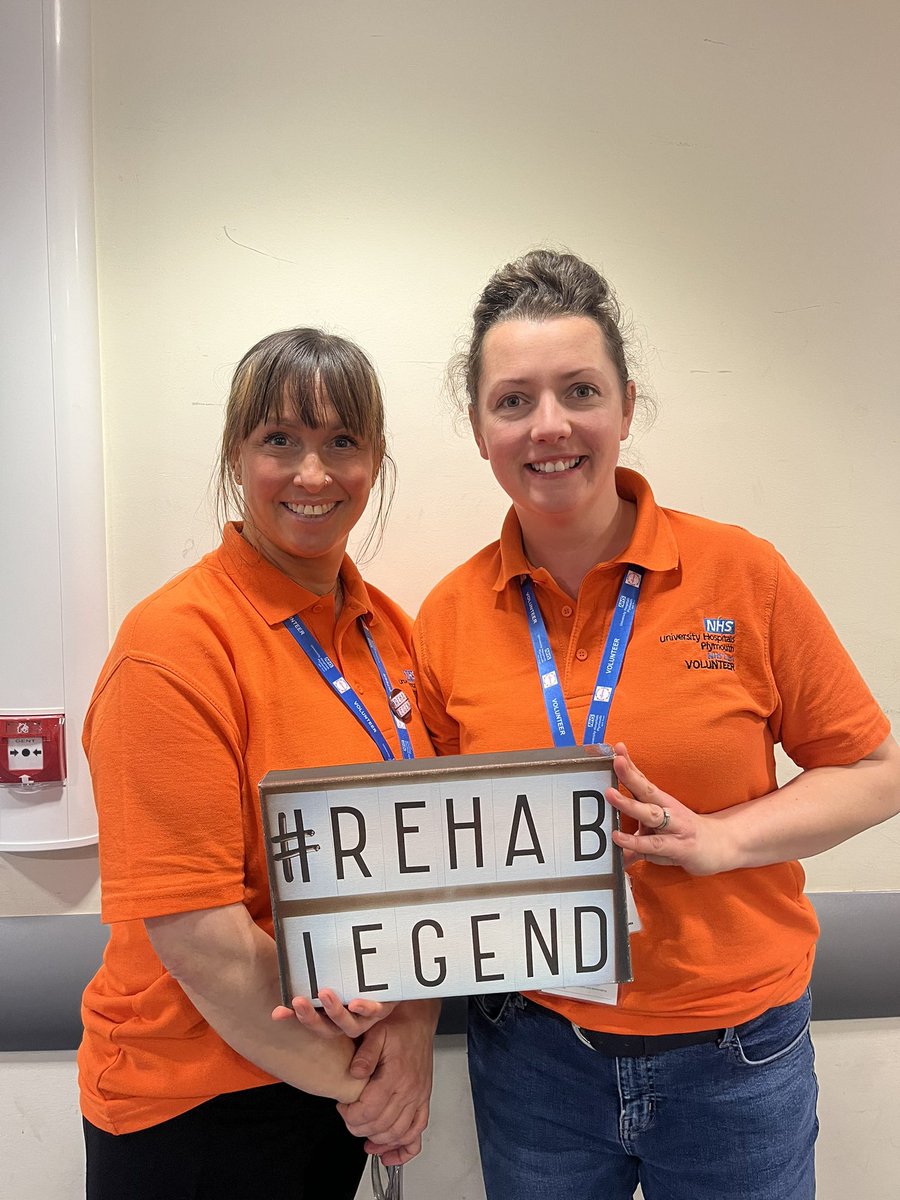 TantamKate's tweet image. Our #Rehablegend Volunteer team are growing fast &amp;amp; making a huge impact supporting patients @UHP_NHS 

They work to support with exercise programs, nutrition and hydration,  communication with loves ones and getting outside 🌻

Over 30 hours of #Rehablegend work just this week!