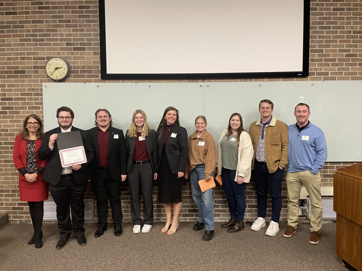 MsideBUSN's tweet photo. On Monday, Business Honors hosted its 4th annual Case Competition. 
FOURTEEN teams from area colleges competed by presenting their strategic plans on Cyber Security to Sterling Computers judges.

🥇Morningside Investment Club
🥈Accounting Club - Seth 
🥉Briar Cliff

#msideproud https://t.co/8L3ecp4LCr