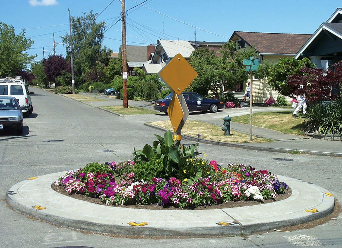 Strong Towns On Twitter The Traffic Circles Of Seattle Make strong-towns-on-twitter-the-traffic-circles-of-seattle-make