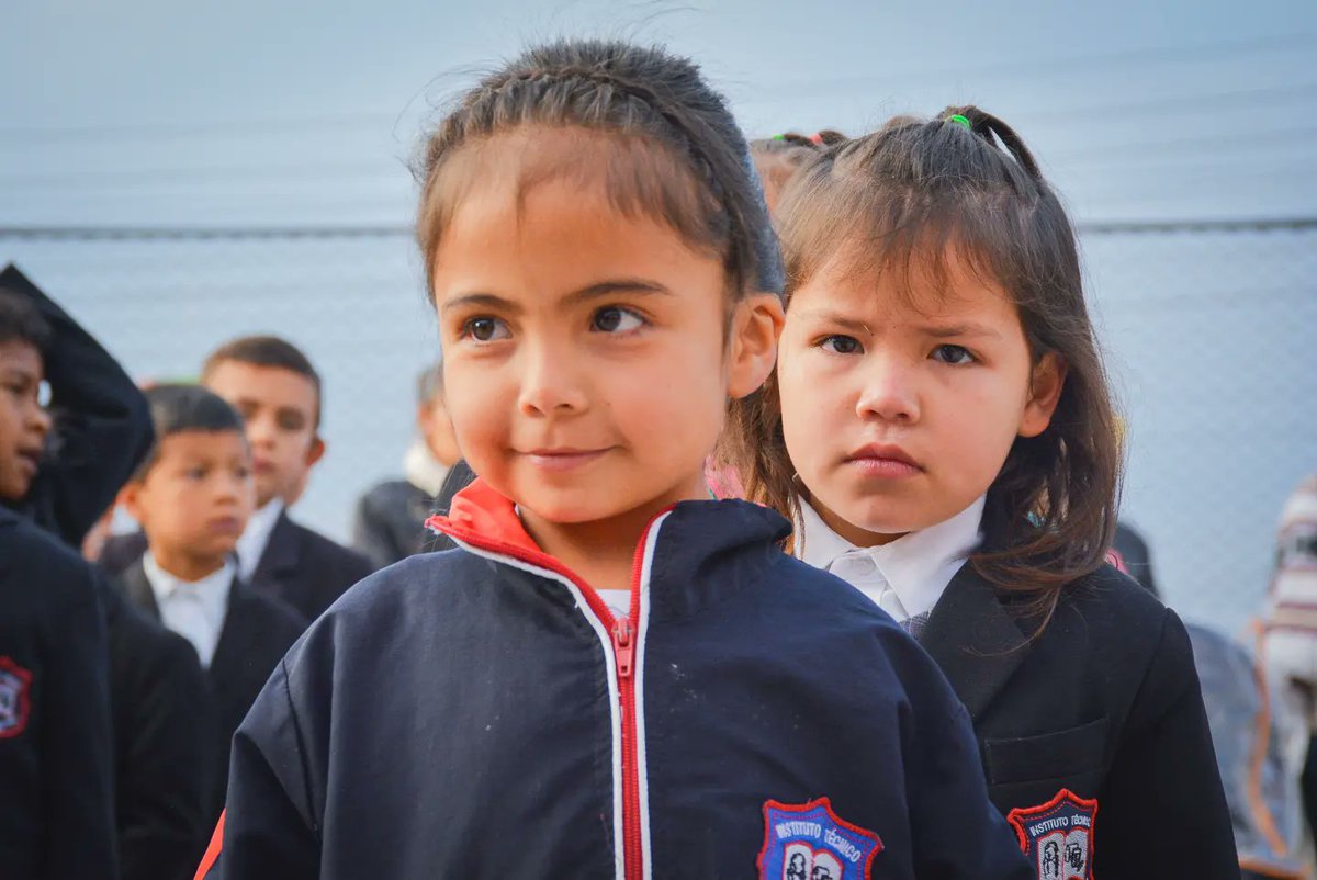 DavidOrteGomez's tweet photo. La importancia de entregar resultados para las #InstitucionesEducativas  de Duitama, es de suma importancia para una #EducaciónDeCalidad. Llegamos a renovar la infraestructura del colegio de la vereda de San Antonio Norte. https://t.co/vAgGkbMwBn