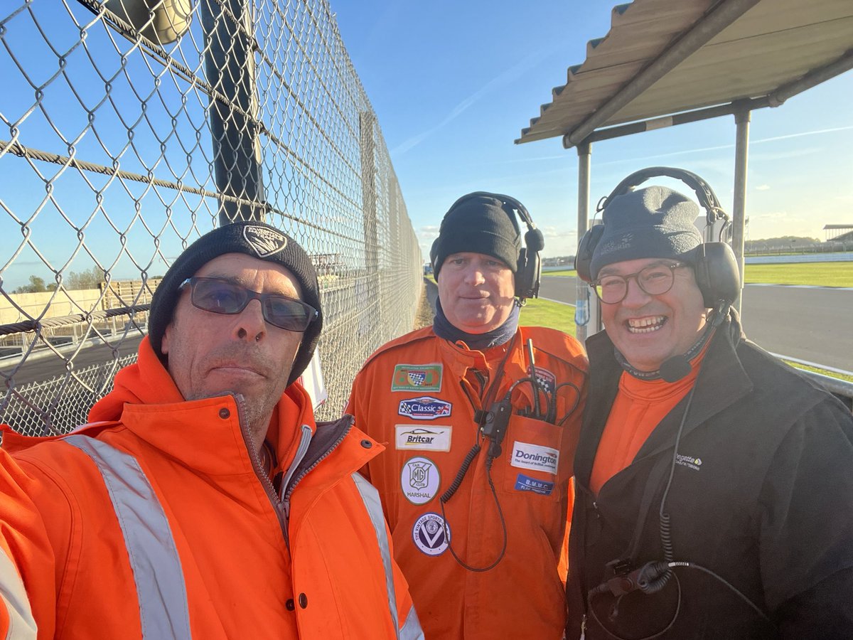 kevf1ps3's tweet photo. Marshals @silverstone cscc.          8/10/22 https://t.co/8CQnlGTD7a