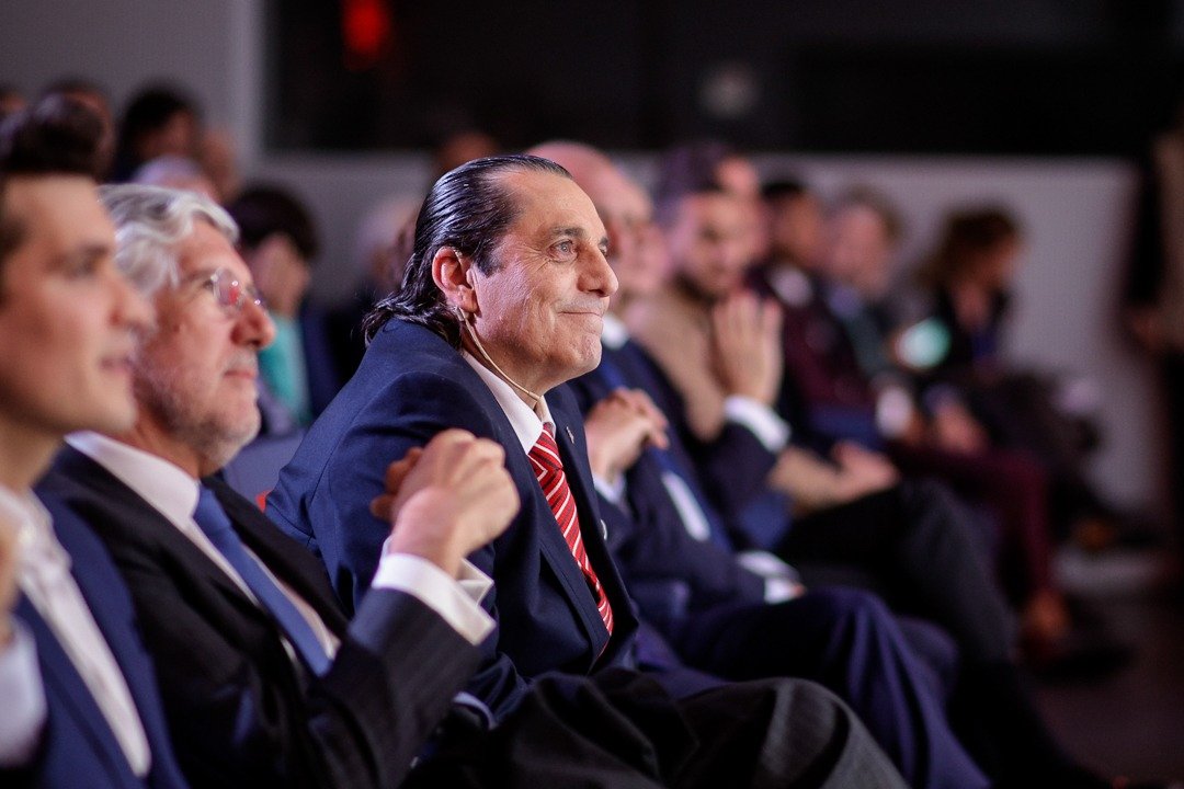 Metropolitano's tweet photo. 😀 Un honor albergar un homenaje tan emotivo como el que hemos vivido hoy 🇵🇹 https://t.co/wrbgQjFDxA