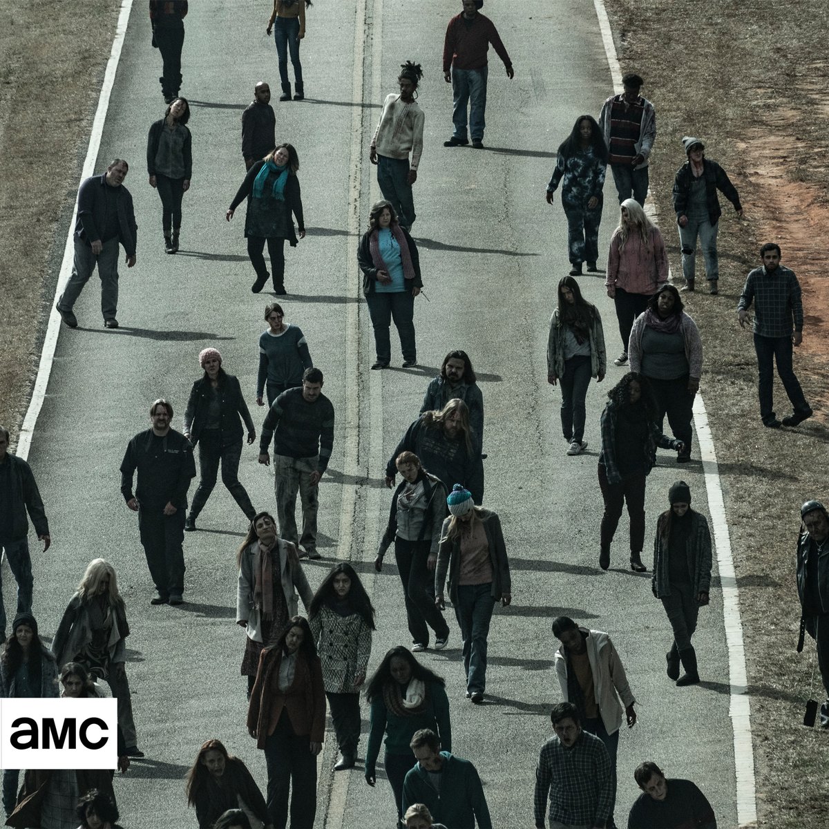 AMCtvUK's tweet photo. Welcome to Zombie apocalypse or London commute 🤔 https://t.co/w8x31eAeSt