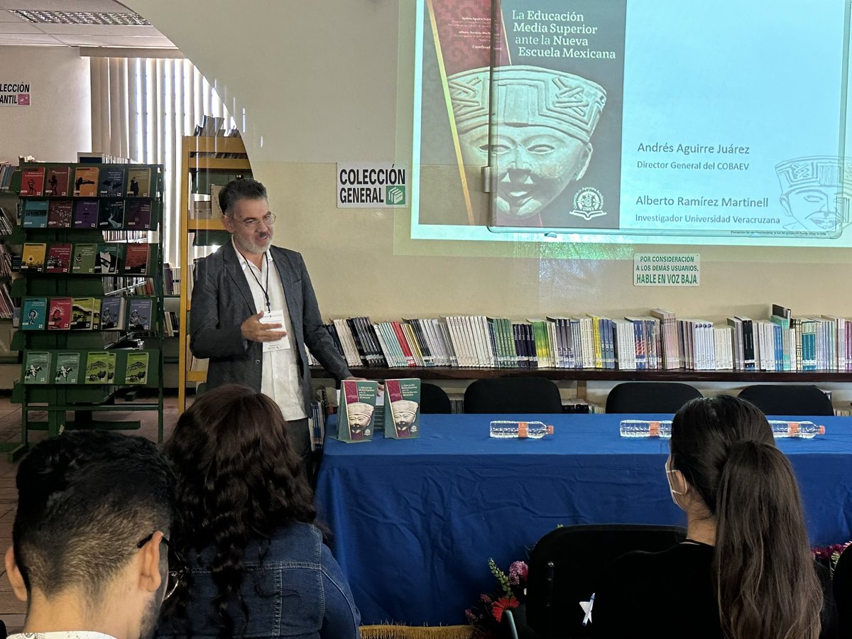armartinell's tweet photo. Presentación del libro de la Educación Media Superior ante la Nueva Escuela Mexicana en la #benmac Zacatecas https://t.co/YHZhxbNfy0
