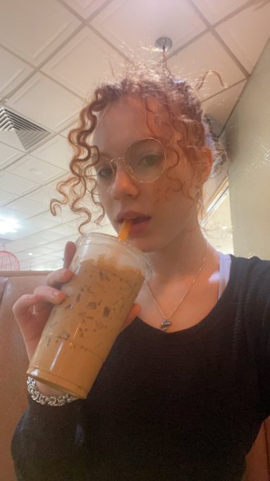 I look *visibly* tired lol https://t.co/YXTIeBAF7I<a href="/tag/christmasgift"class="tags"><span>#christmasgift</span></a><a href="/tag/christmasgiftideas"class="tags"><span>#christmasgiftideas</span></a>
