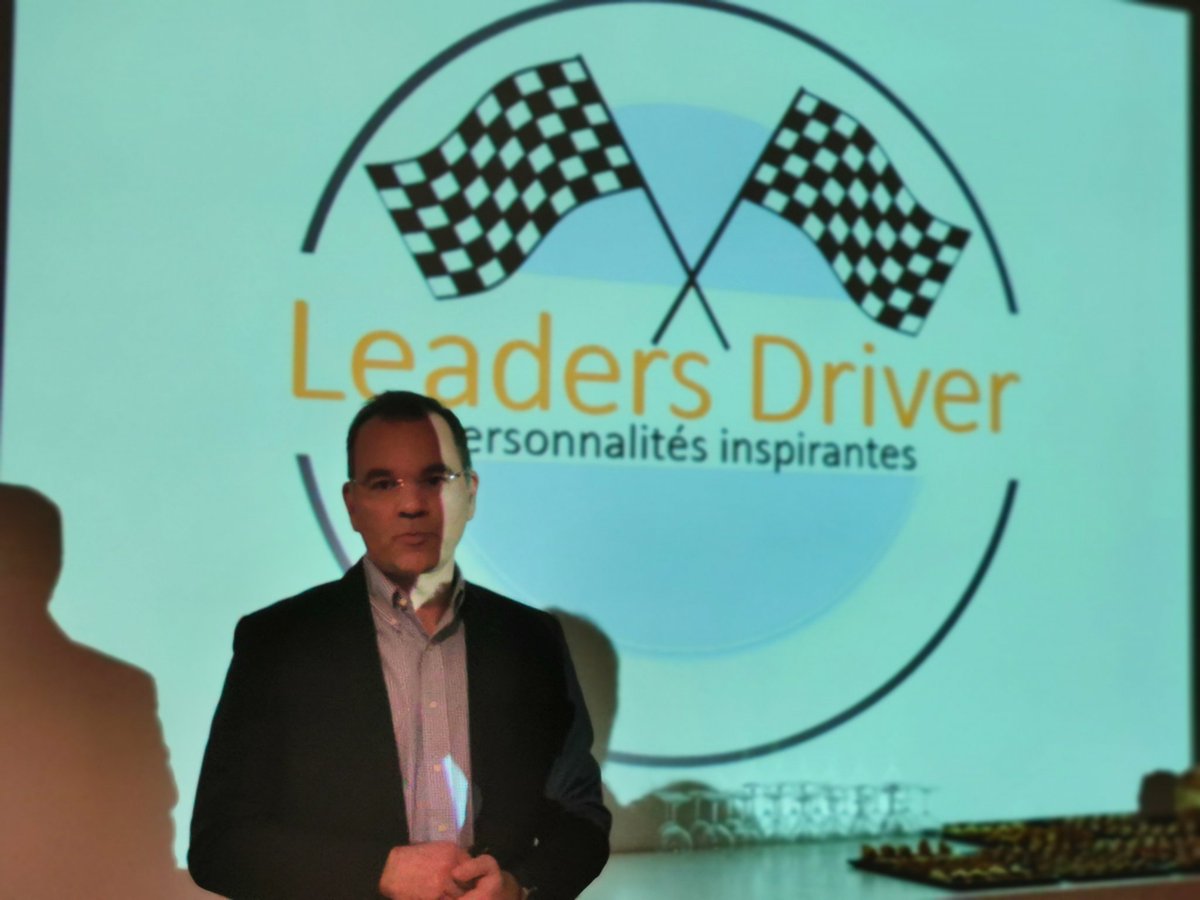 CMinicillo's tweet photo. Le Crédit Agricole Centre-Est présent au lancement de l'émission Leaders Driver dans les magnifiques studios Erick Saillet. Pierre Éric Betoux reçoit des personnalités inspirantes dans une voiture de collection. A découvrir sur https://t.co/1JEqUCsDYW. #cacentrest #cee6 https://t.co/mxyPrDmkNC