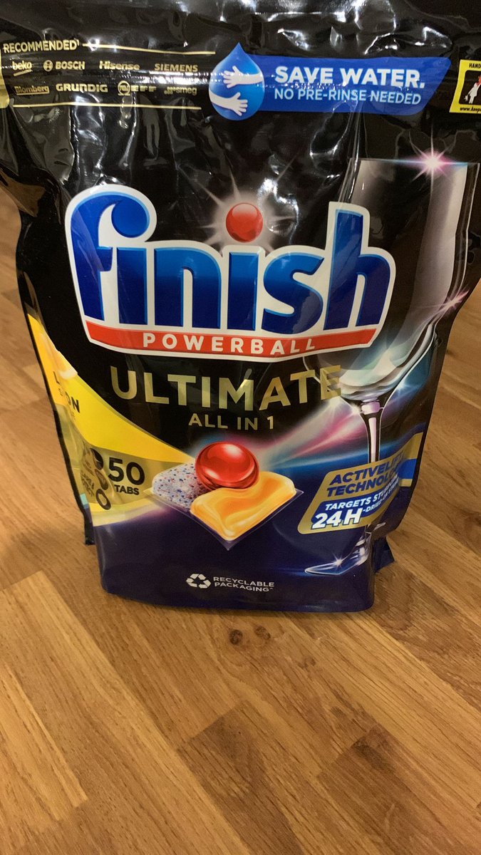 lilymaixx tweet media