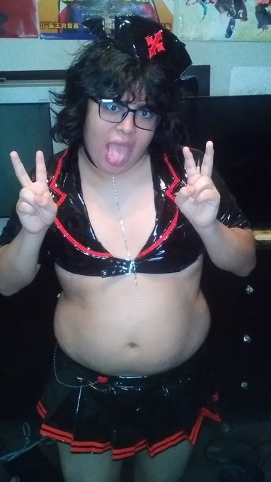Finally have my Twitter back so here's a pic of me in some @moeflavor fit  Love how shiny it is! I feel<a href="/tag/cosplay"class="tags"><span>#cosplay</span></a><a href="/tag/chainsawman"class="tags"><span>#chainsawman</span></a><a href="/tag/kobeni"class="tags"><span>#kobeni</span></a><a href="/tag/kobenicosplay"class="tags"><span>#kobenicosplay</span></a>