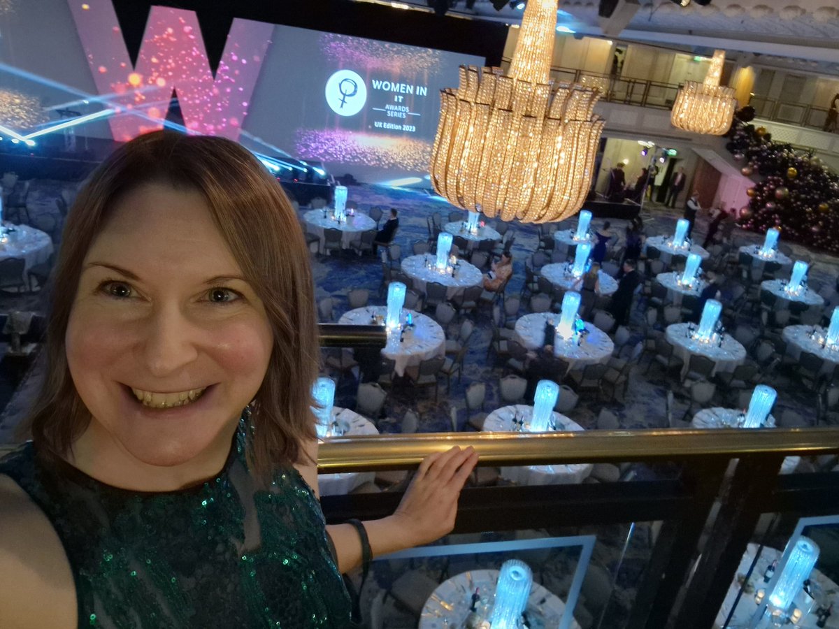 MeMyselfAndAve's tweet photo. Speed turnaround from the fab #healthtechx Digitsation of Pharma conference to the glitzy #womeninitawards. Congrats to all the finalists, look forward to presenting an award later #YouAllRock https://t.co/iKPgaIv7JW