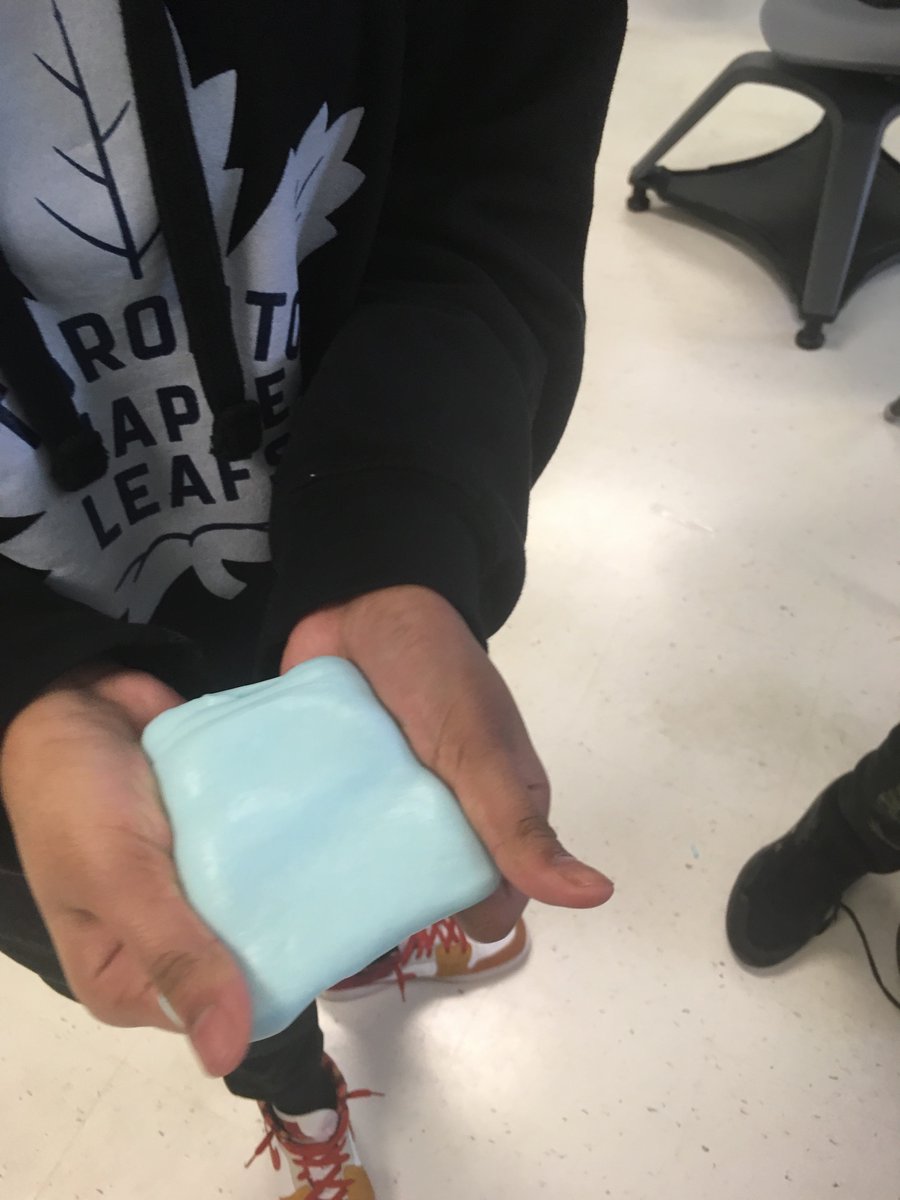 MsSirianni tweet media