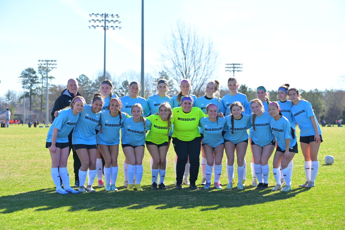 Haileypeters08's tweet photo. Thank you @ODPInterregion &amp; @MissouriOdp for a great weekend in Memphis!  Had a great weekend playing with &amp; against a lot of talented players. 

@usysodp @Alliance_FC_ @AFCAcademy06G @FCNorthUnited1 @1STM2016 #teamwork https://t.co/vcZyXx7Uxa