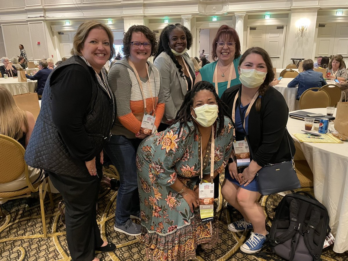 jss4935's tweet photo. Learning with some fabulous Duke PCs! @dukegme @acgme Huge thanks to the ACGME for putting on a great conference and to those holding the fort down at home! #teamworkmakesthedreamwork https://t.co/mk0eMkvzXr