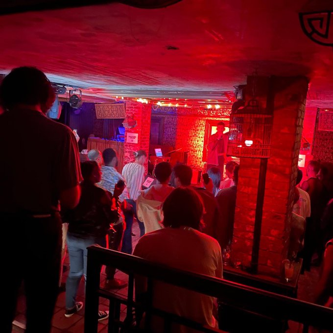 Watch Online Lover's leaked NSFW photo on TwXstars