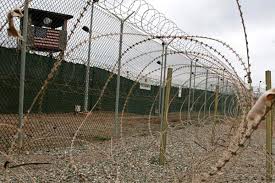 120 años de condena y denuncia. En #Cuba, permanece en contra de la voluntad de todo el pueblo, la ilegal base naval de EU en Guantanamo. Un pedazo de suelo cubano encadenado. Pero seguimos luchando hasta lograr su entrega a #Cuba. #CubaPorLaPaz #CubaViveEnSuHistoria