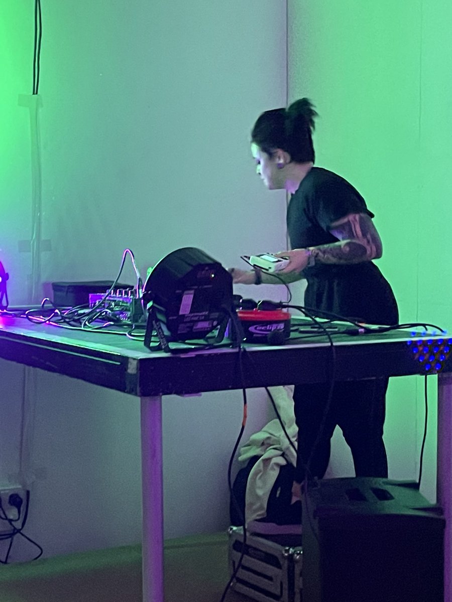 We’re at the @Chipzel concert
At the arcade showcase 
At the @RendrFestival 

Come check out #TieYourLaces with her latest music 😇 with @WeThrowSwitches (and maybe a lil bitta work from yours truly)