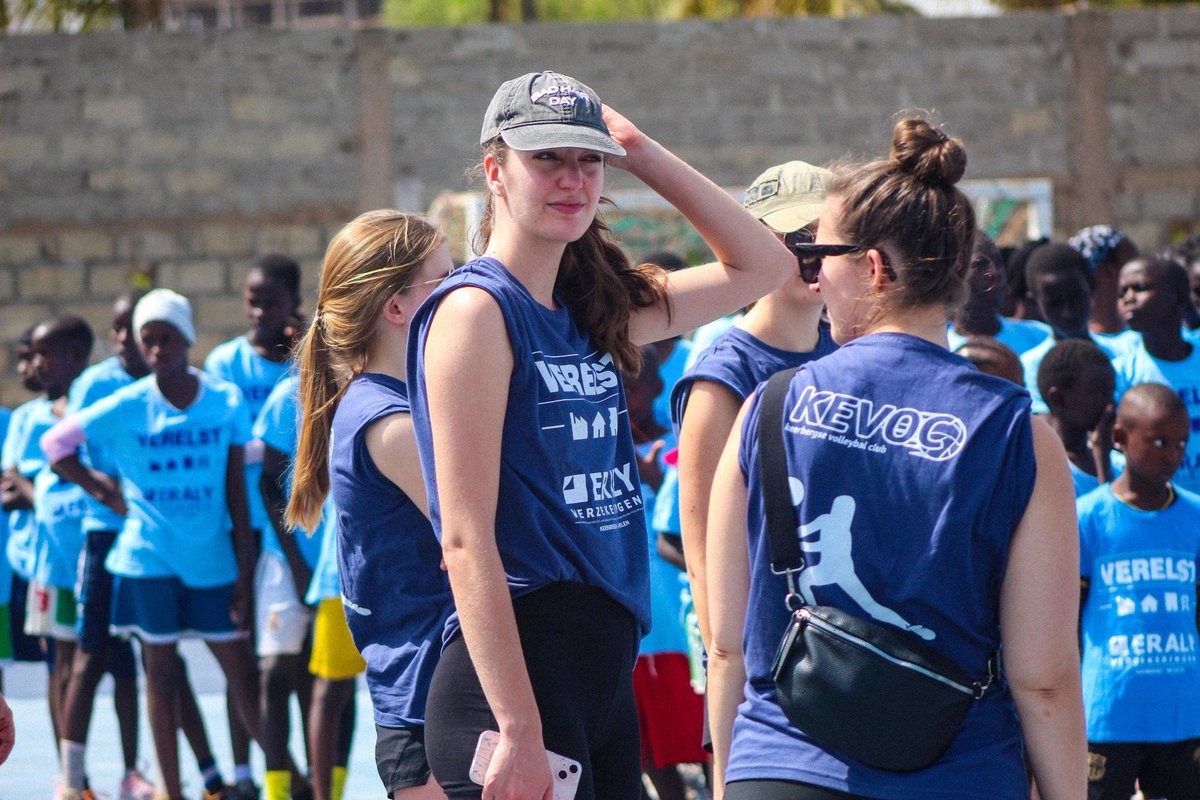 teambaldezz06's tweet photo. The Gambia volleyball Federation festival DAY ONE.
The Gambia Volleyball Federation, in collaboration with the Belgian @kevoc_keerbergen volleyball club, organized a Volleyball Festival in the country for three days camp.
#footballphotography #TeamBaldezz #GVBF #sports #festiva https://t.co/w1njzXjdQ0