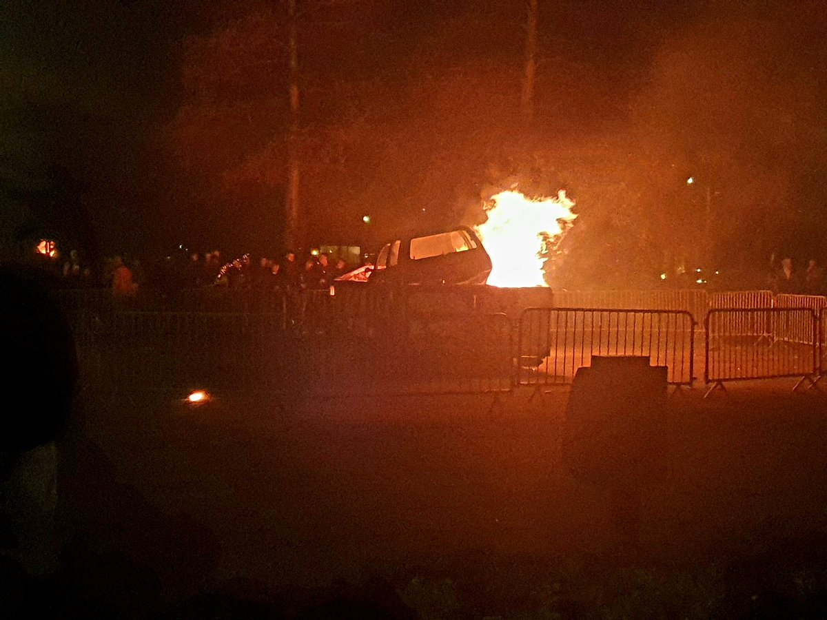 Met organisatie en @POL_WveenZuidpl terugblik op goed verlopen jaarwisseling Moerkapelle. Compliment initiatiefnemers, goede evaluatie én eerste vooruitblik jaarwisseling '23-'24. Zwaar illegaal vuurwerk is een gedeelde zorg. Dank cafè 't Wapen van Moerkapelle voor gastvrijheid!