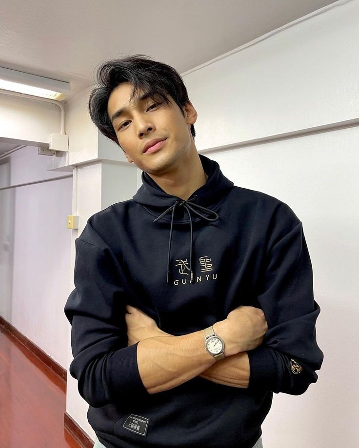 mintluvranch's tweet photo. @nattawimn happiest birthday! 🥳 blow out the candles and don't forget to make a wish! 8 400 days ago, the world has gifted upon a dashing baby boy, who would've never known person that he will be a well known and worldwide person. To be grateful of many things and https://t.co/5peZYUfbey