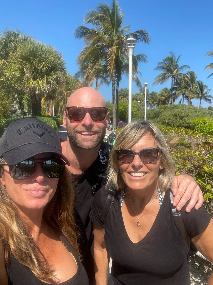 Captain Sandy Yawn ⚓ tweet media