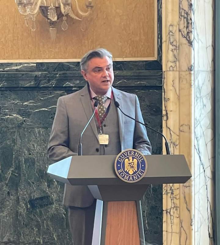 mariusturda's tweet photo. It was a privilege to attend the commemoration of the abolition of Roma slavery on Feb. 20th, 2023. Thank you @NicuFurtuna and National Agency for the Roma for the invitation. https://t.co/5Ug113tytj