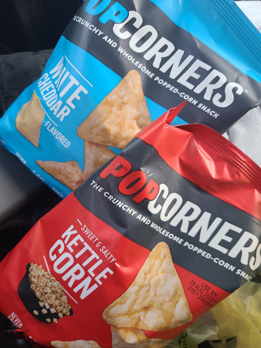 Of course I had to try them!  😍
#popcornersbreakinggood 
#Popcorners